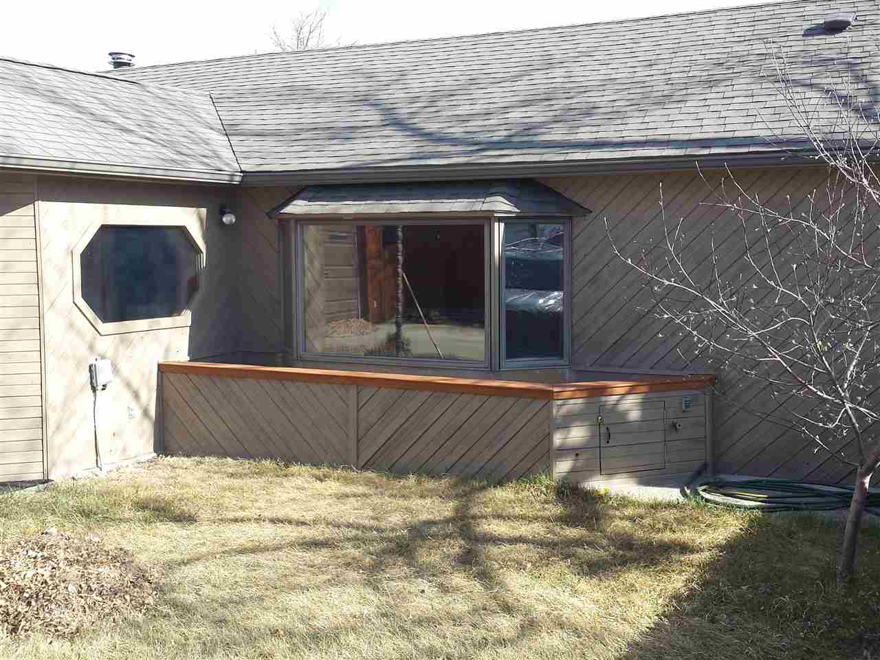 222 1st Ave SE, Shelby, Other, MT 59474