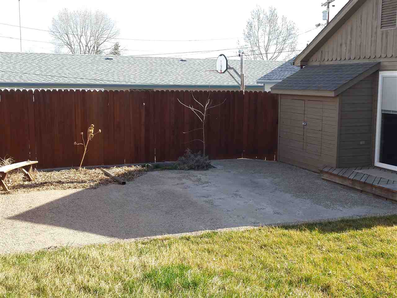 222 1st Ave SE, Shelby, Other, MT 59474