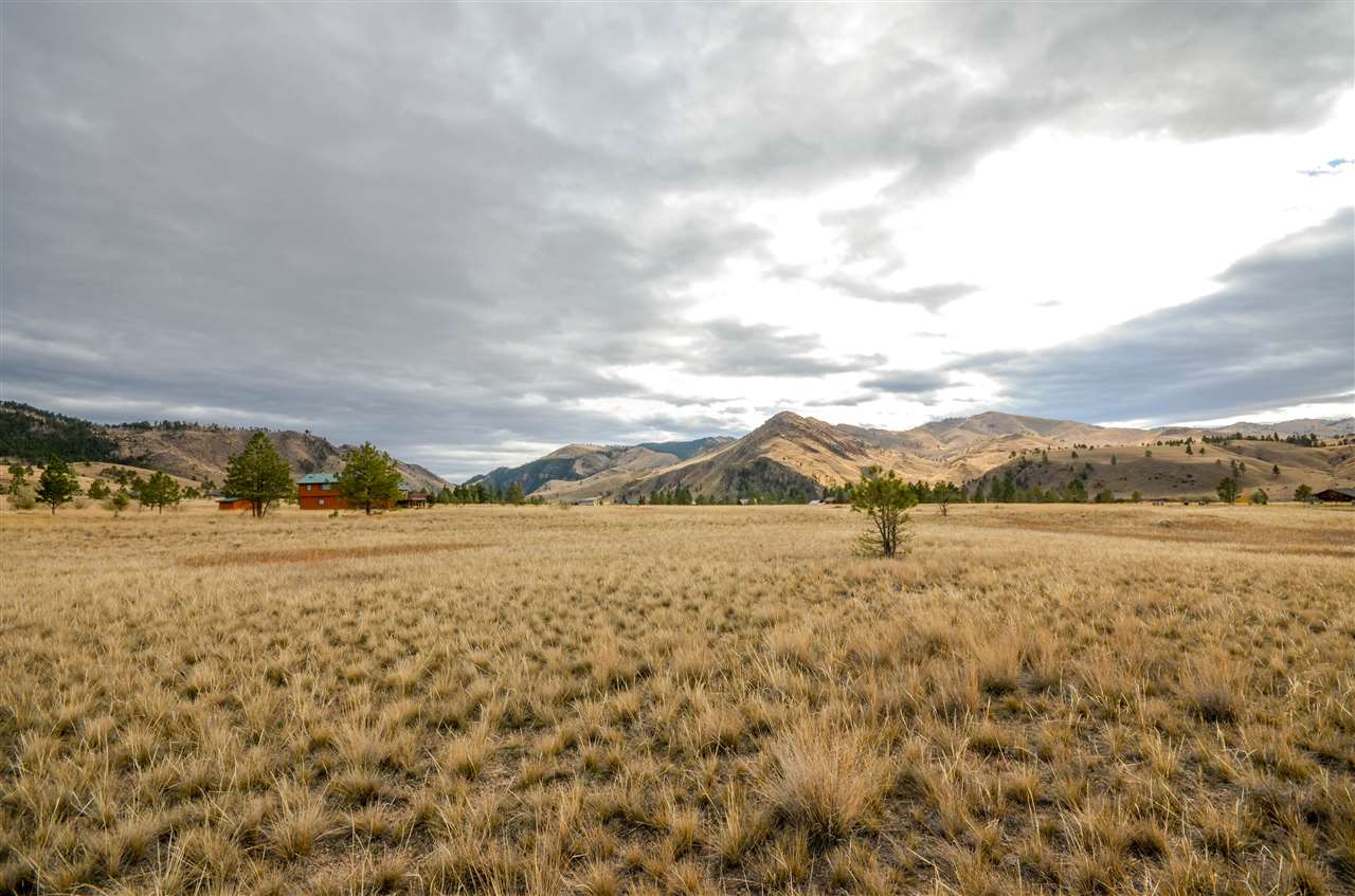 8497 Backburn Dr, Helena, MT 59602