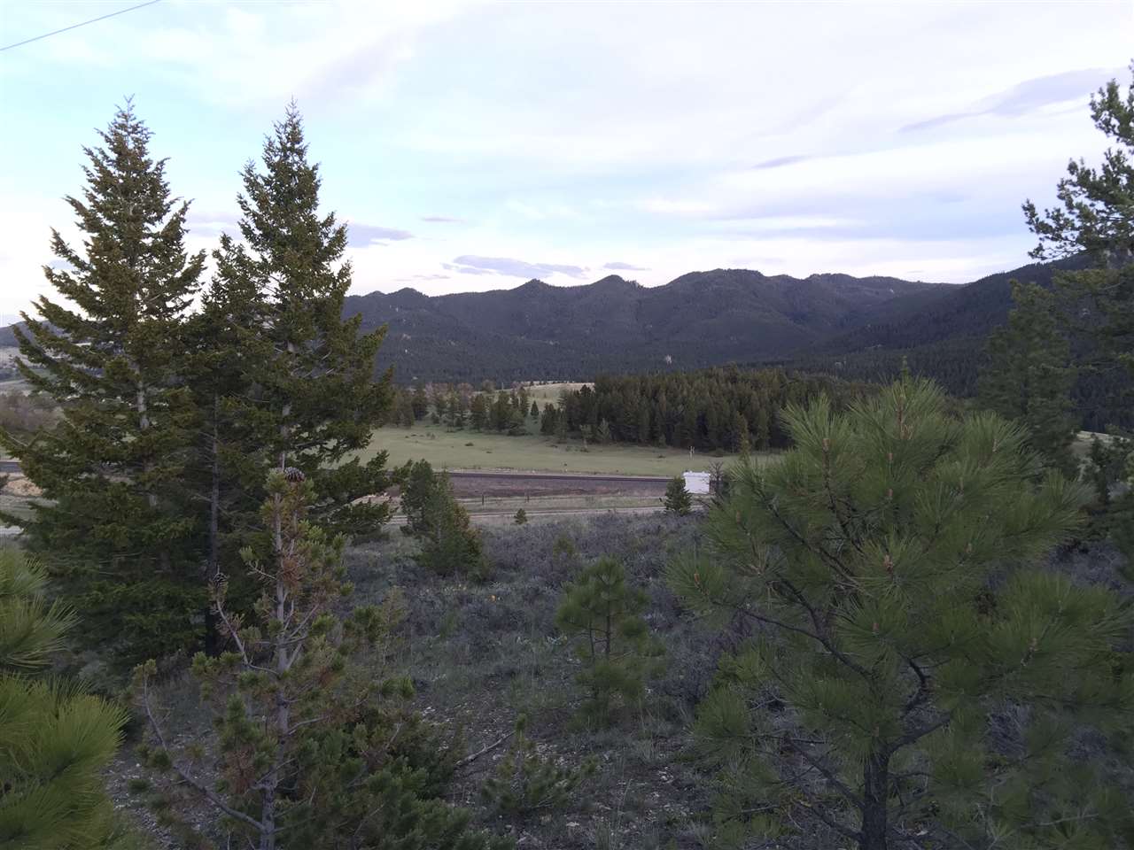 4550 Crooked Pine Dr, Helena, MT 59602