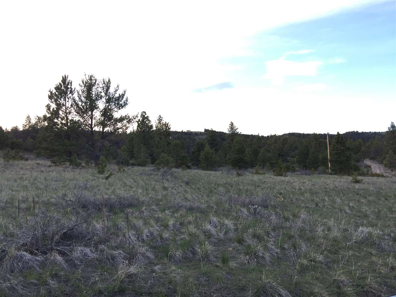 4550 Crooked Pine Dr, Helena, MT 59602