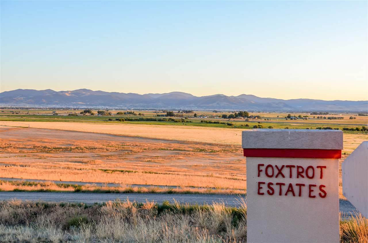 4988 Fox Trot Dr, Helena, MT 59602