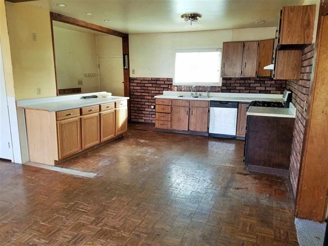 1211 Elaine, Anaconda, MT 59711