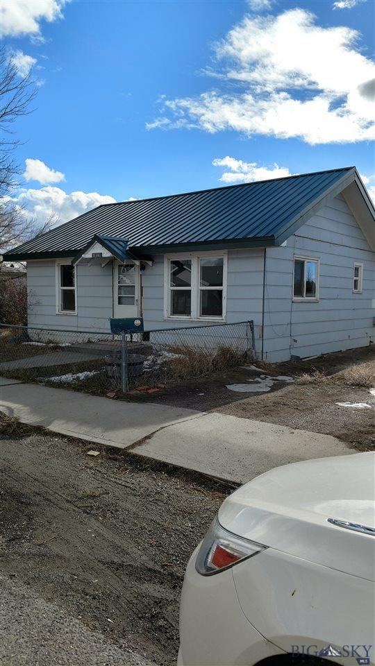 814 E Glendale, Dillon, MT 59725