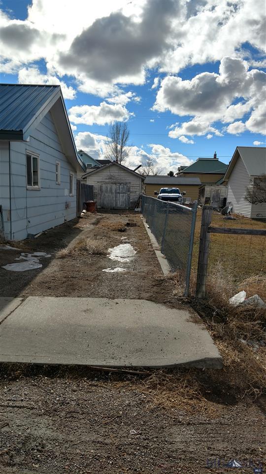 814 E Glendale, Dillon, MT 59725