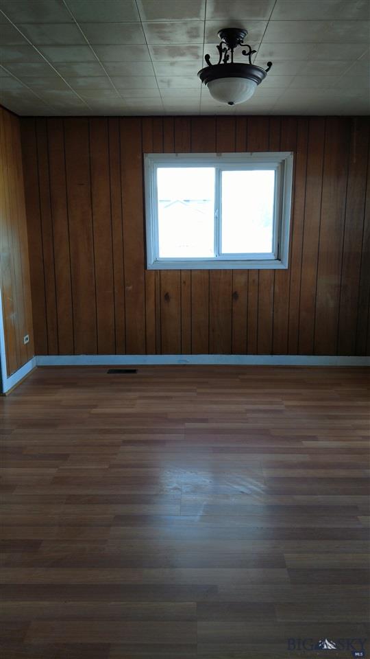 814 E Glendale, Dillon, MT 59725