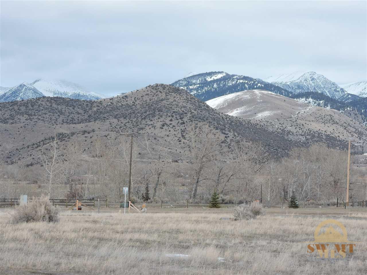 4 Chuckwagon Trail, Sheridan, MT 59749