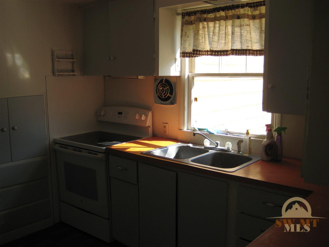 413 N Whitehall Street, Whitehall, MT 59759