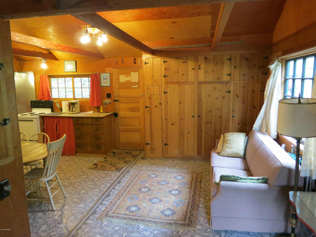 NhnMedicine Springs Cabin 5 RD, Conner, MT 59827