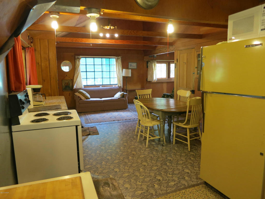 NhnMedicine Springs Cabin 5 RD, Conner, MT 59827