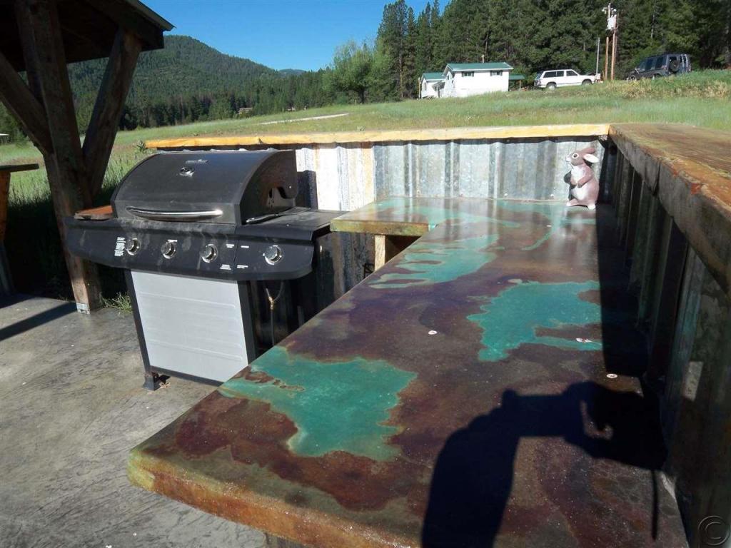 Nhn Fox Lane, Darby, MT 59829