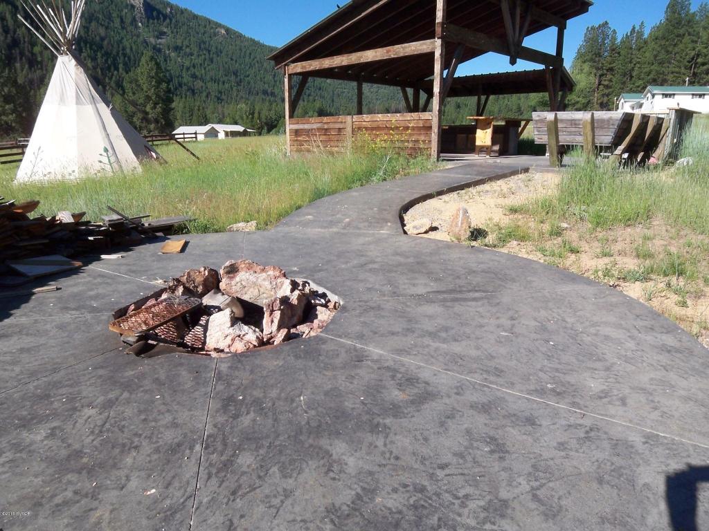 NhnFox LN, Darby, MT 59829