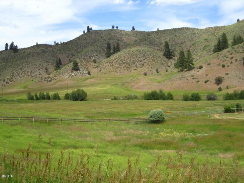 1790 Little Sleeping Child Road, Hamilton, MT 59840