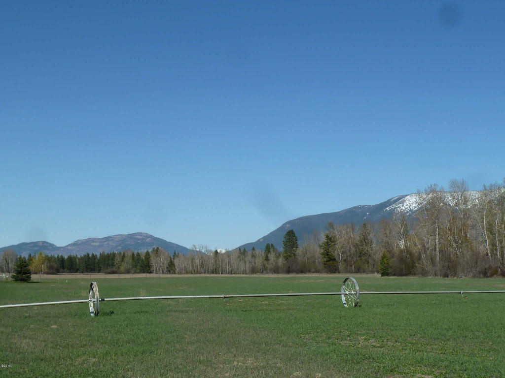 2577 Helena Flats Road, Kalispell, MT 59901