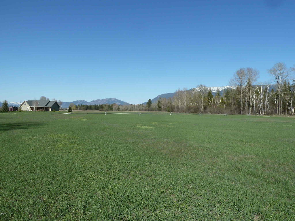 2577 Helena Flats Road, Kalispell, MT 59901