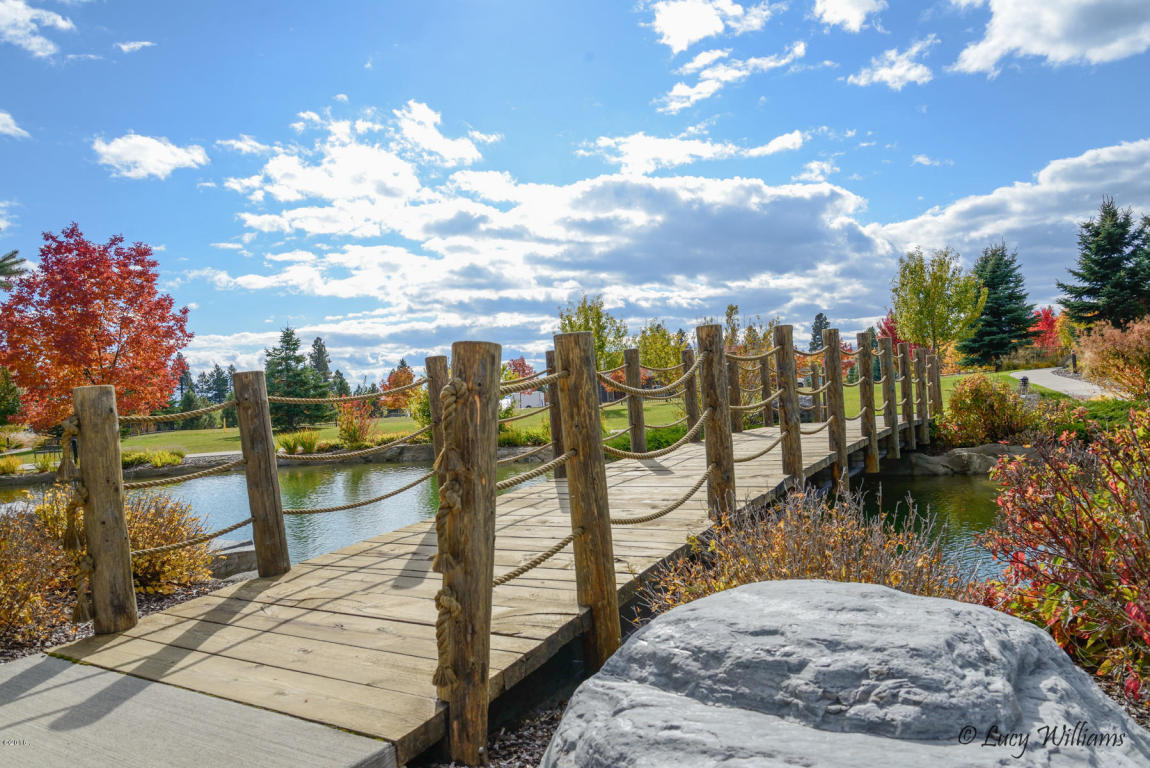 338 Wheatgrass Court, Bigfork, MT 59911