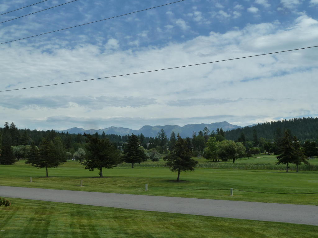 116 Harbor Way, Bigfork, MT 59911