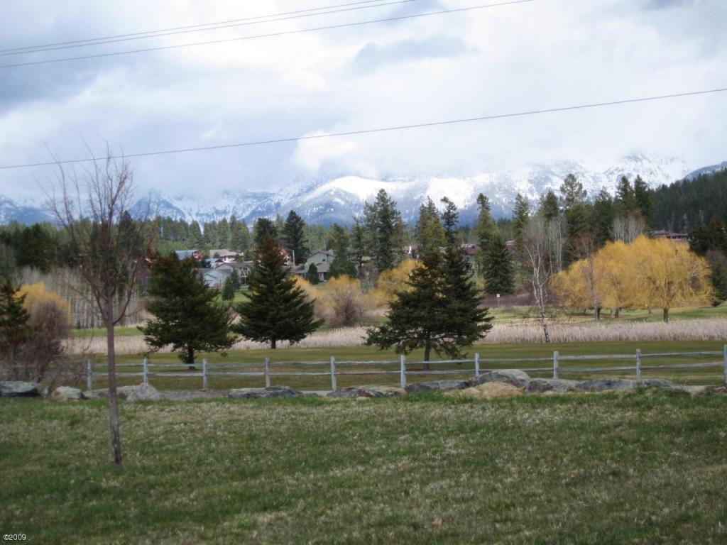 116 Harbor Way, Bigfork, MT 59911