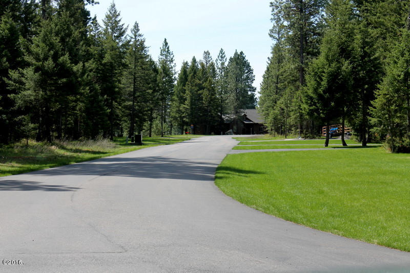 346 Lynnewood Drive, Columbia Falls, MT 59912