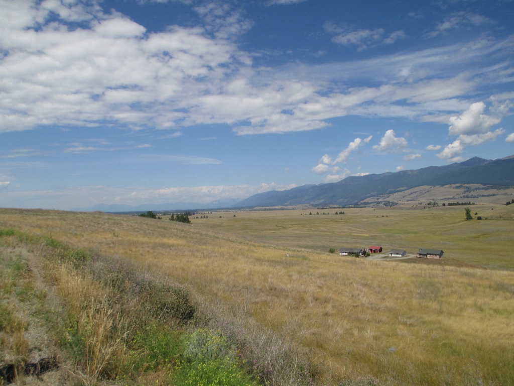NHN HOLLENBACK CIRCLE, Eureka, MT 59917