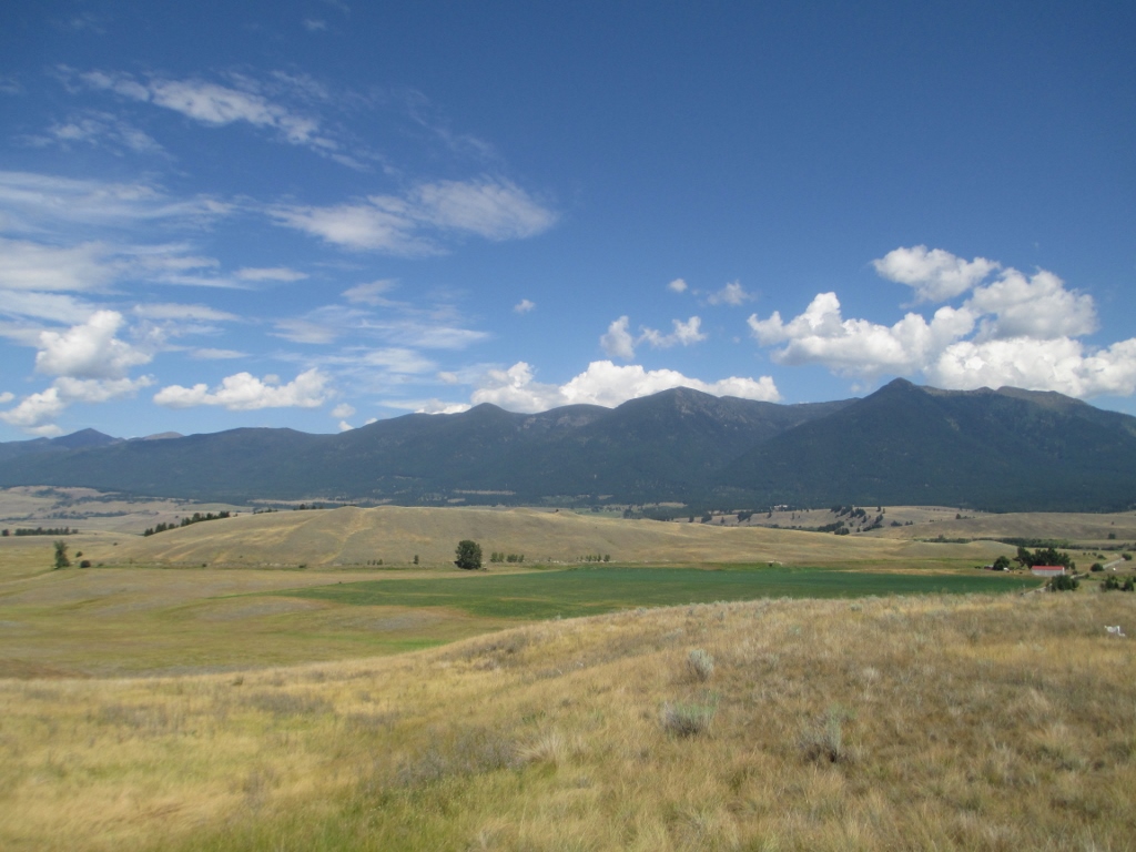 NHN HOLLENBACK CIRCLE, Eureka, MT 59917