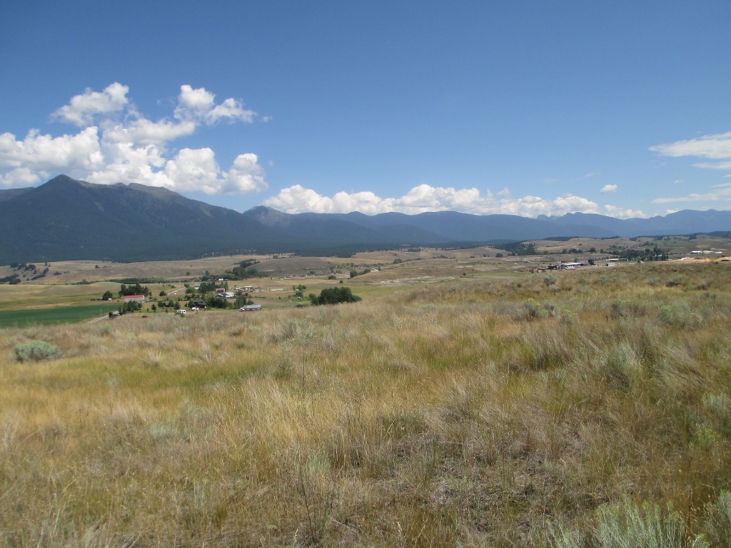NHN HOLLENBACK CIRCLE, Eureka, MT 59917