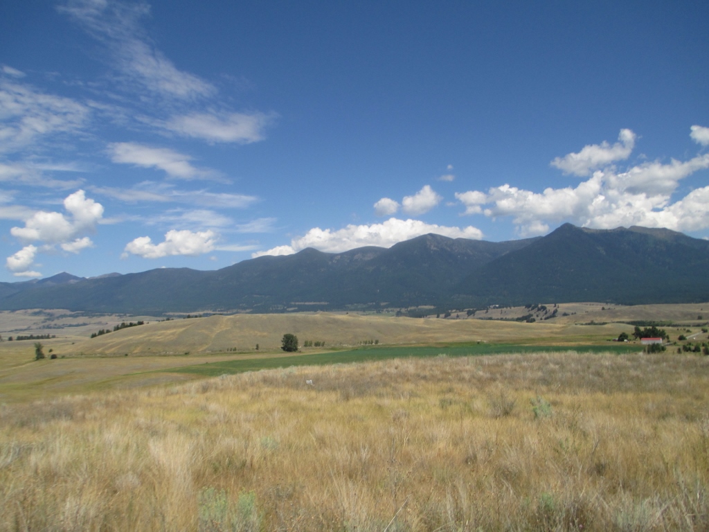 NHN HOLLENBACK CIRCLE, Eureka, MT 59917