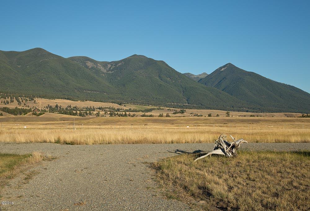 Nhn Luciano Drive, Eureka, MT 59917