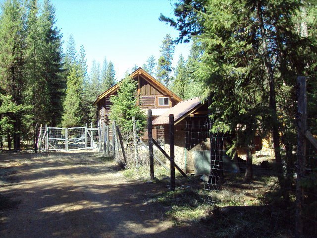 295 Elkhaven Road, Troy, MT 59935
