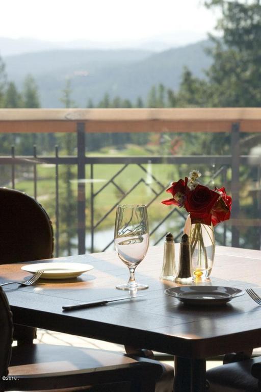 181 South Shooting Star Circle, Whitefish, MT 59937