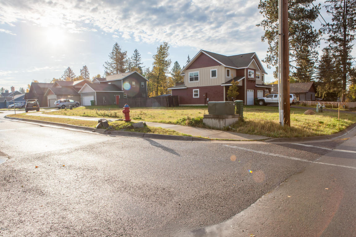 701 & 703 Aspen Grove Court, Whitefish, MT 59937