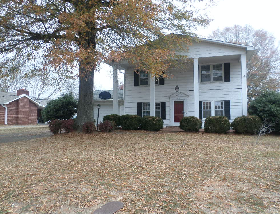 102 Sunset DriveBoonville, NC, 27011Yadkin County