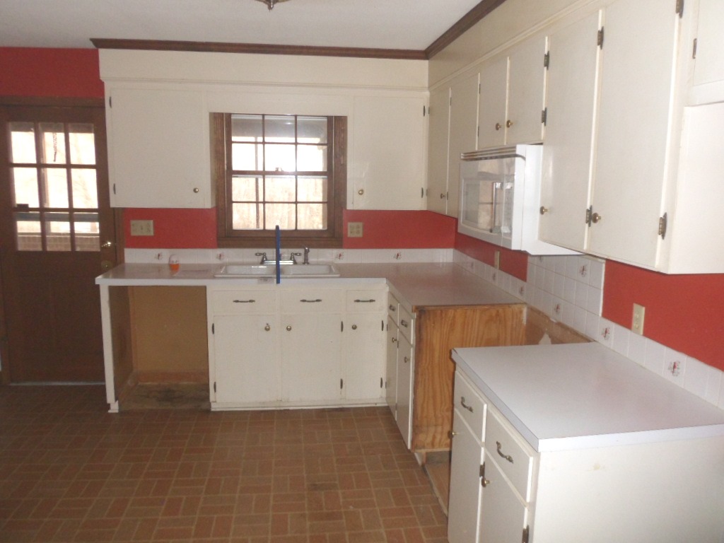 1240 S Peace Haven RdClemmons, NC, 27012Forsyth County