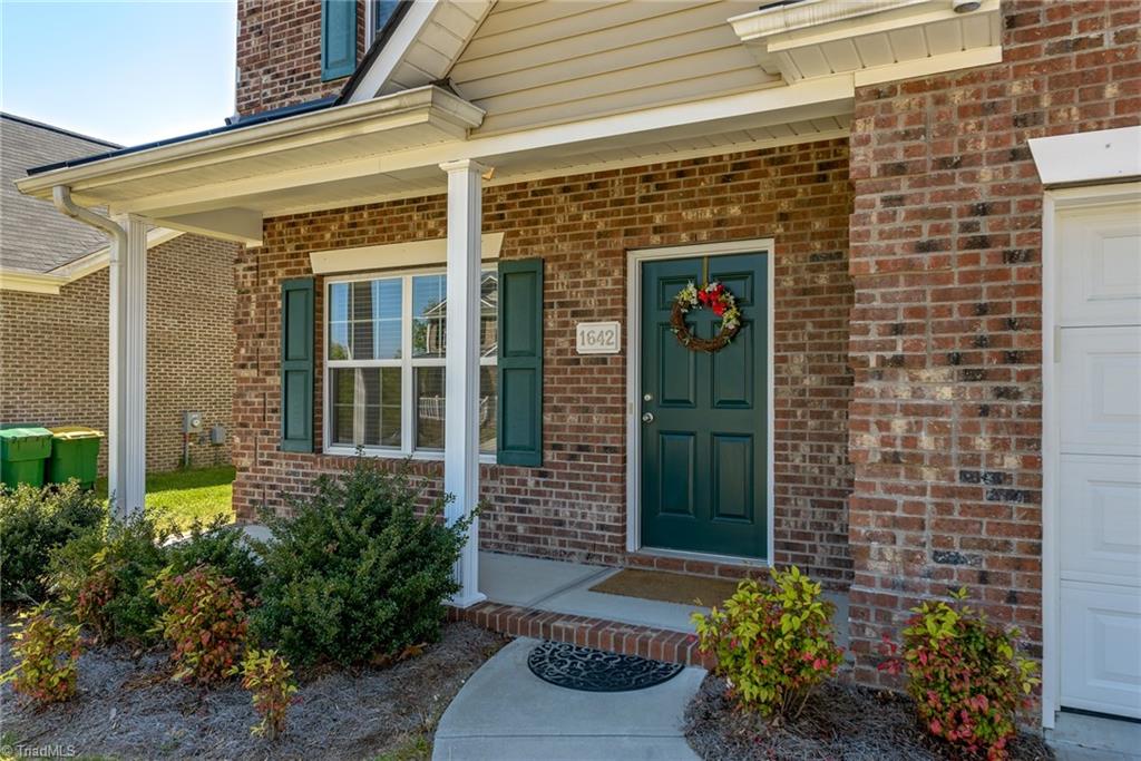 1642 Ashmead Lane, Clemmons, NC 27012