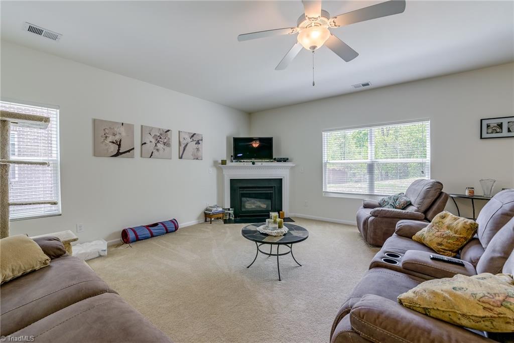 1642 Ashmead Lane, Clemmons, NC 27012