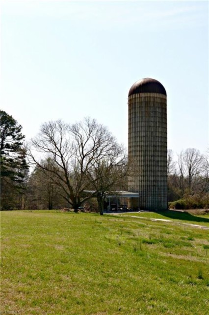 595 Central Road, Clemmons, NC 27012