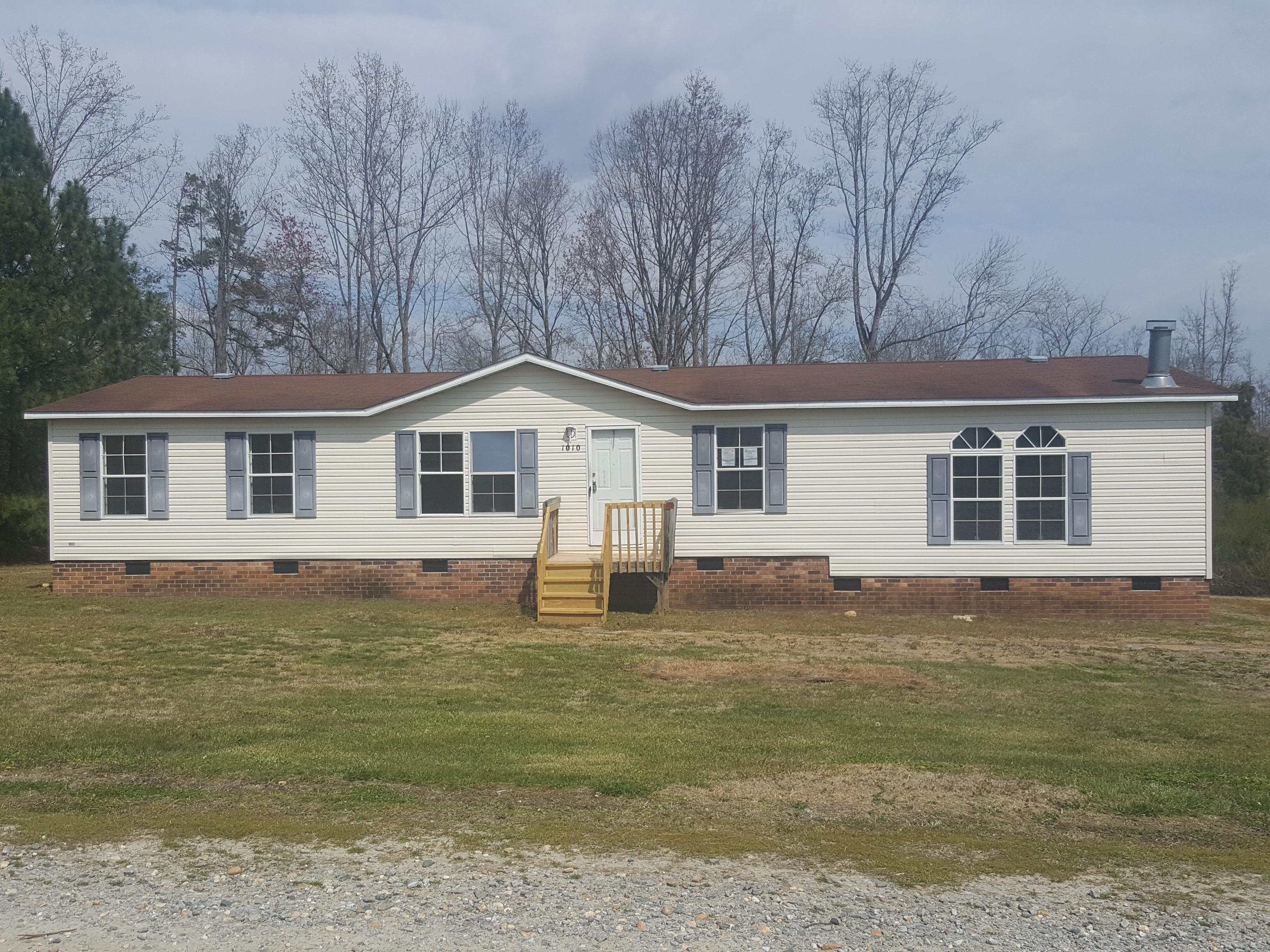1010 Goldrush LnHamptonville, NC, 27020Yadkin County