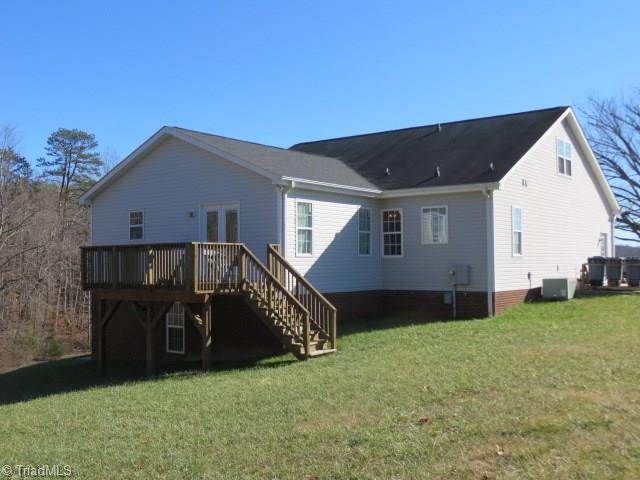 1175 Sterling Pointe Drive, King, NC 27021