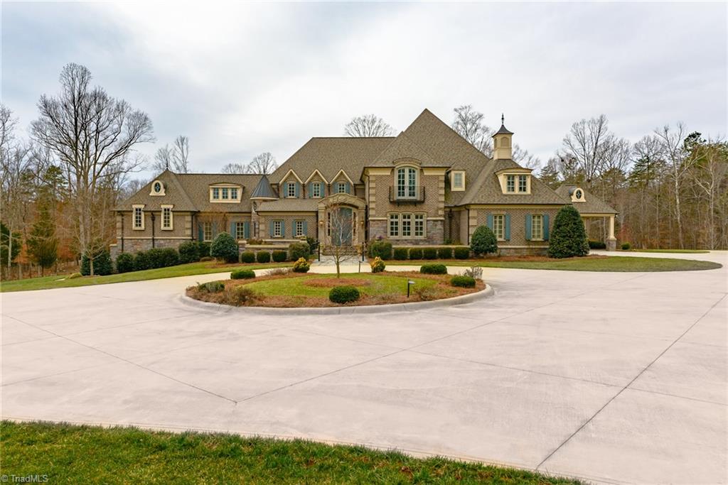 110 Nanzetta Way, Lewisville, NC 27023