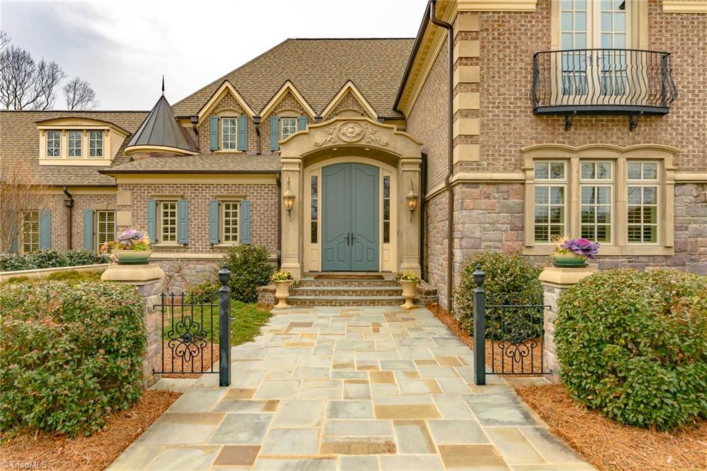 110 Nanzetta Way, Lewisville, NC 27023
