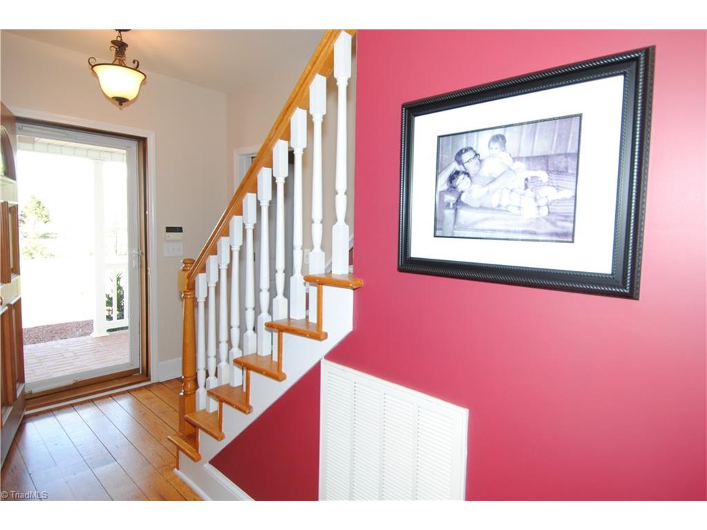 124 Falcon Lane, Mocksville, NC 27028
