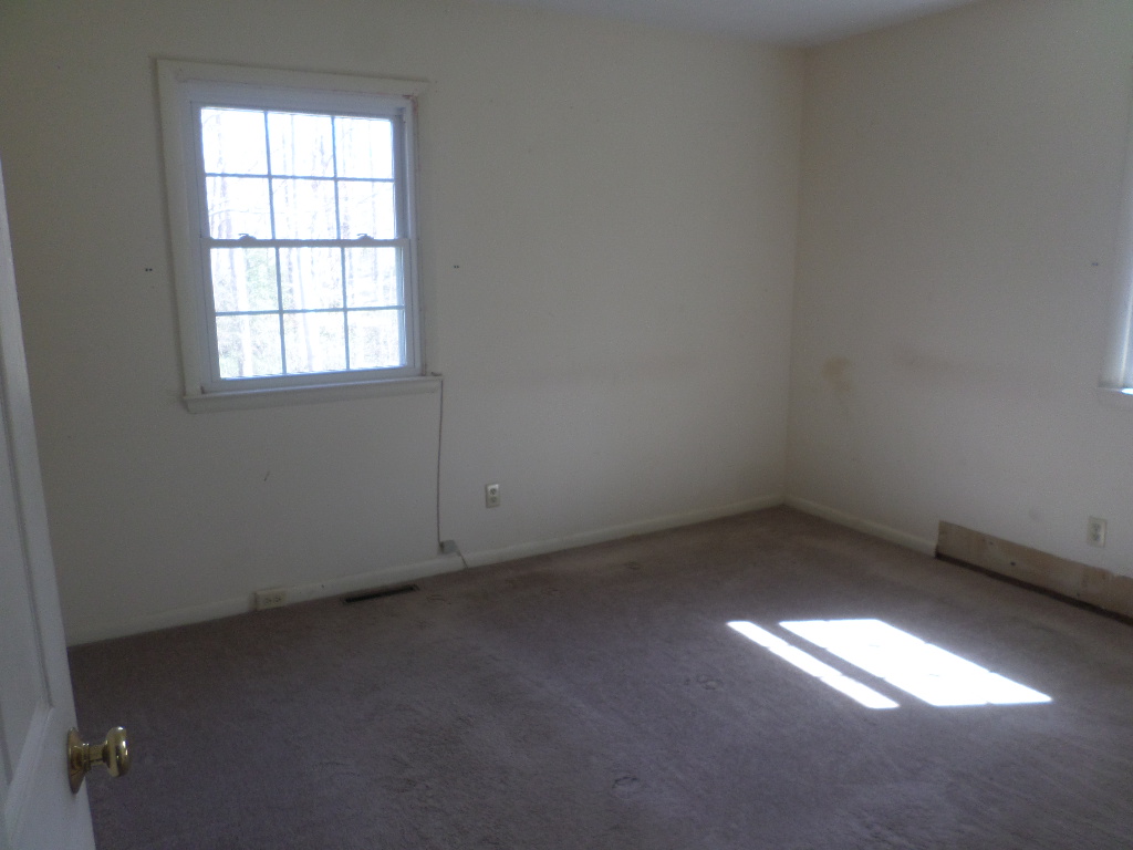 101 Bourbon TrlMount Airy, NC, 27030Surry County