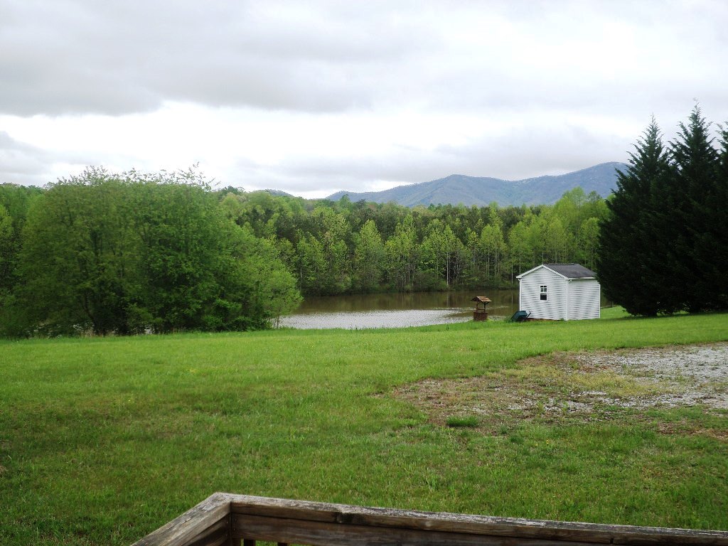 279 Cedar Lake TrlMount Airy, NC, 27030Surry County