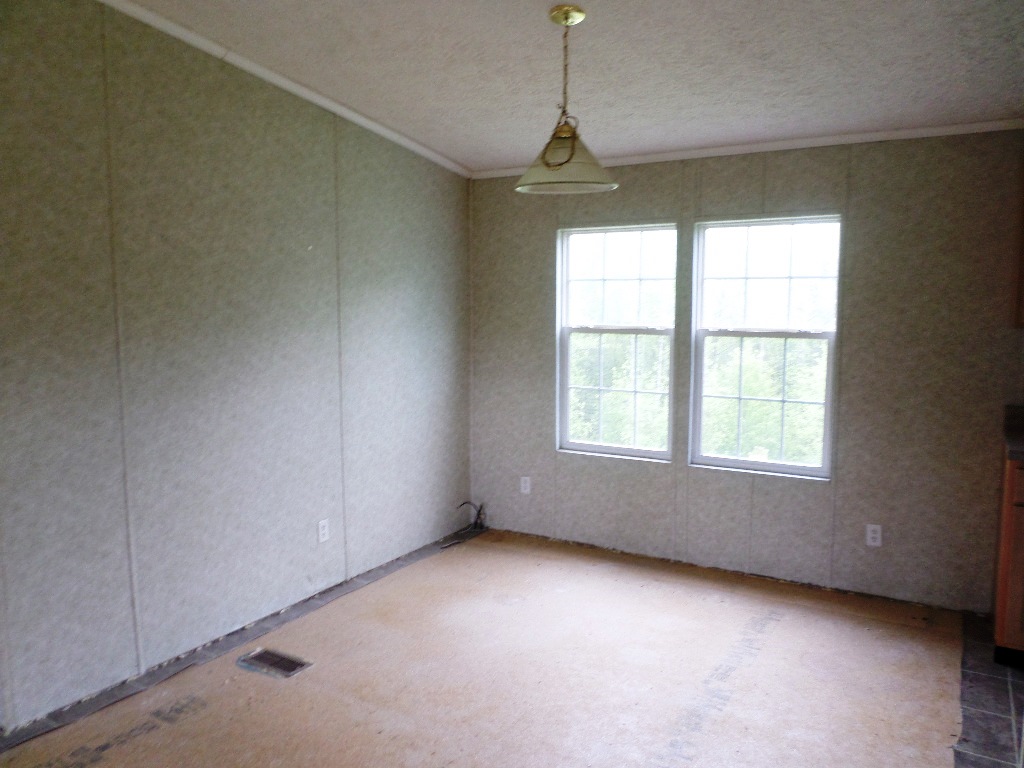 279 Cedar Lake TrlMount Airy, NC, 27030Surry County