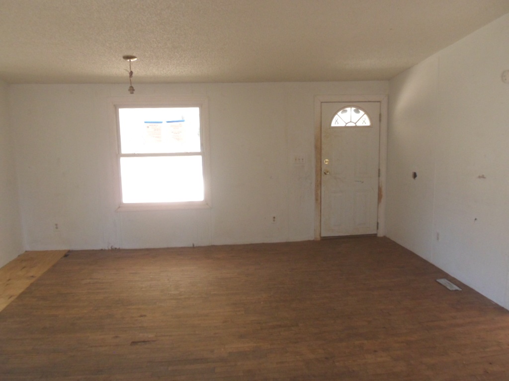 5911 Scales DrPfafftown, NC, 27040Forsyth County