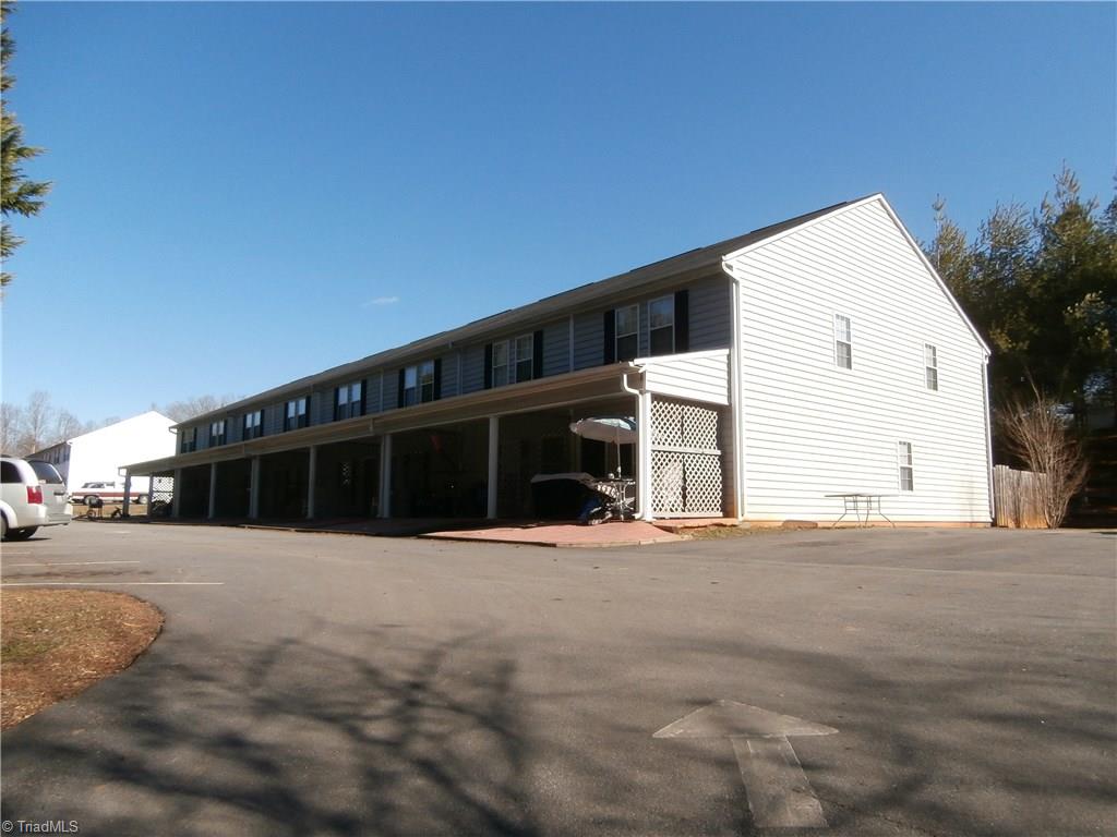 316,318,320,322,324 Key Street, Pilot Mountain, NC 27041