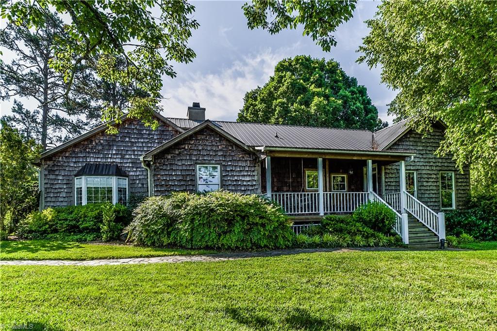 1292 Lemmons Road, Walnut Cove, NC 27052