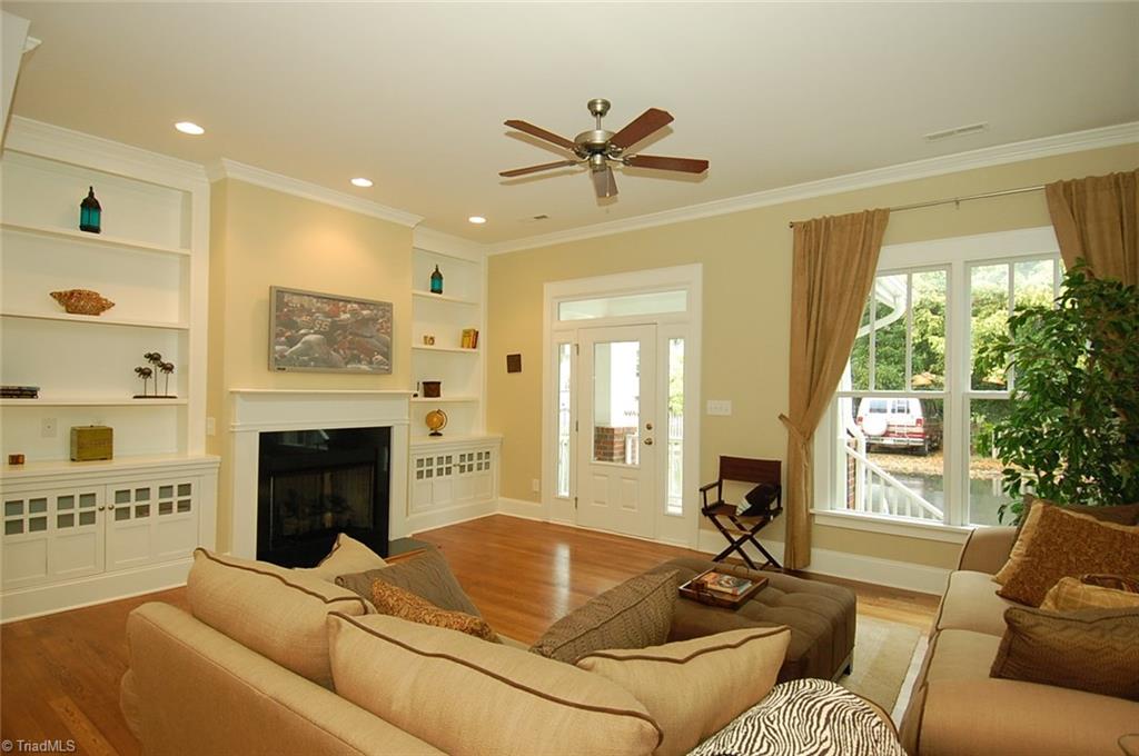 779 S Poplar Street, Winston Salem, NC 27101