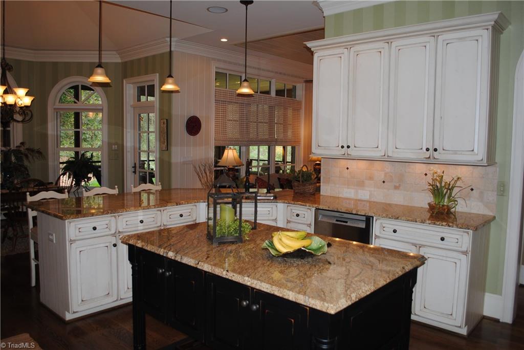 1070 E Kent Road, Winston Salem, NC 27104