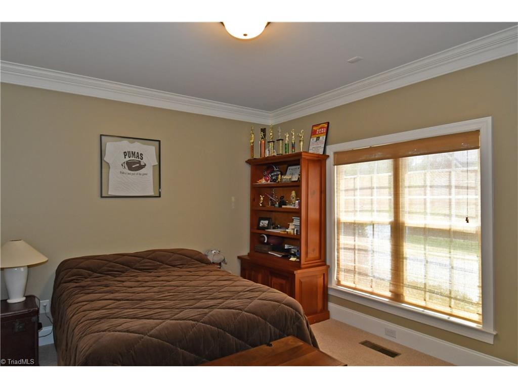 5136 Carnlough Lane, Winston Salem, NC 27104
